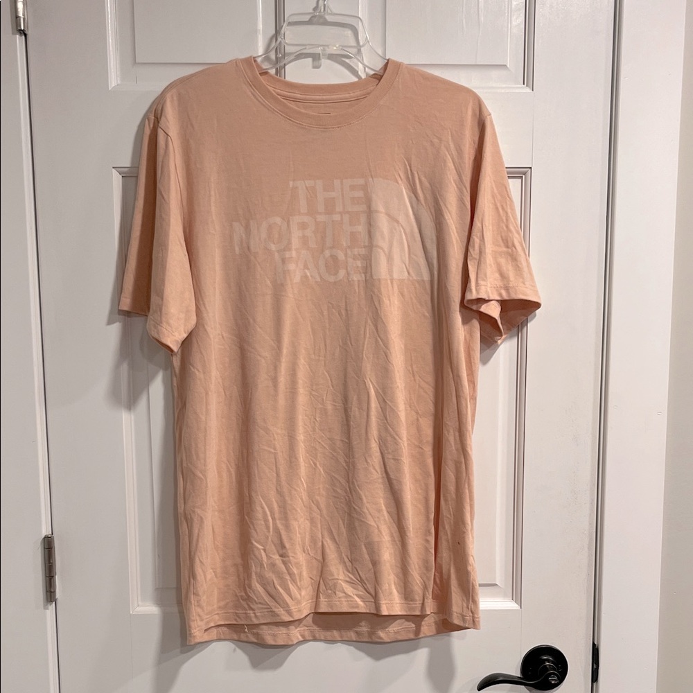 The North Face Casual T-Shirt in Light Peach Size Large